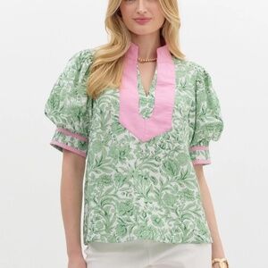 Emtro Floral Print Top with Contrasting Accents